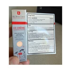 New in box Erborian Korean Skin Therapy CC Creme Face Cream .17 oz